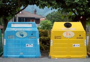 contenedores de residuos sólidos urbanos en Cantabria