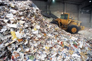 Aún existen diez millones de toneladas de papel recicclable que se vierten o incineran