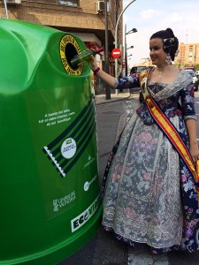 recogida de vidrio en Fallas de Valencia