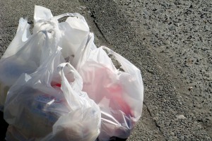 Portugal propone gravar las bolsas de plástico