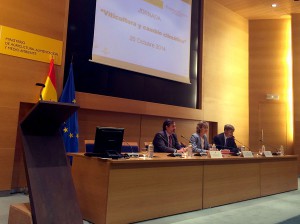 García Tejerina defiende la política de reducción de emisiones llevada a cabo por el Gobierno
