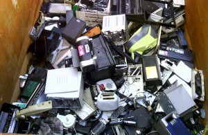 La obsolescencia programada está detrás de gran parte de los residuos electrónicos que generamos