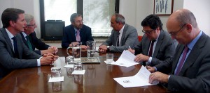 Los gestores de residuos peligrosos firman un acuerdo con la Oficina Española de Cambio Climático para reducir las emisiones de SF6