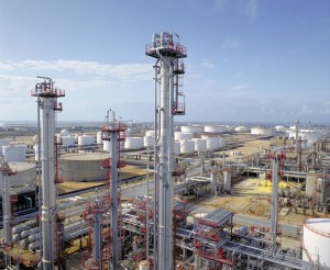 Cepsa valoriza los subproductos de sus refinerías en la producción de asfalto