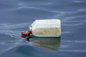 Un informe del PNUMA asegura que los plásticos biodegradables no son la respuesta a la basura marina