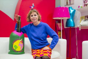 Ecovidrio conmemora el Día Internacional de la Mujer con contenedores diseñados por Agatha Ruiz de la Prada