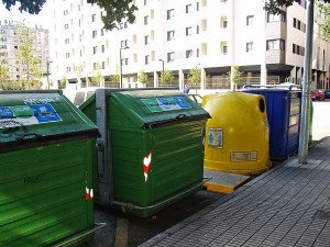 Recurrido el concurso para la renovación de los contenedores de residuos de Gijón