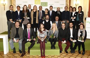 Foto de familia de finalistas y premiados en los XIV premios Periodísticos Ecovidrio
