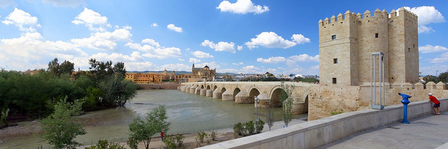 Córdoba exporta su modelo de gestión de residuos en cascos históricos a ciudades mediterráneas