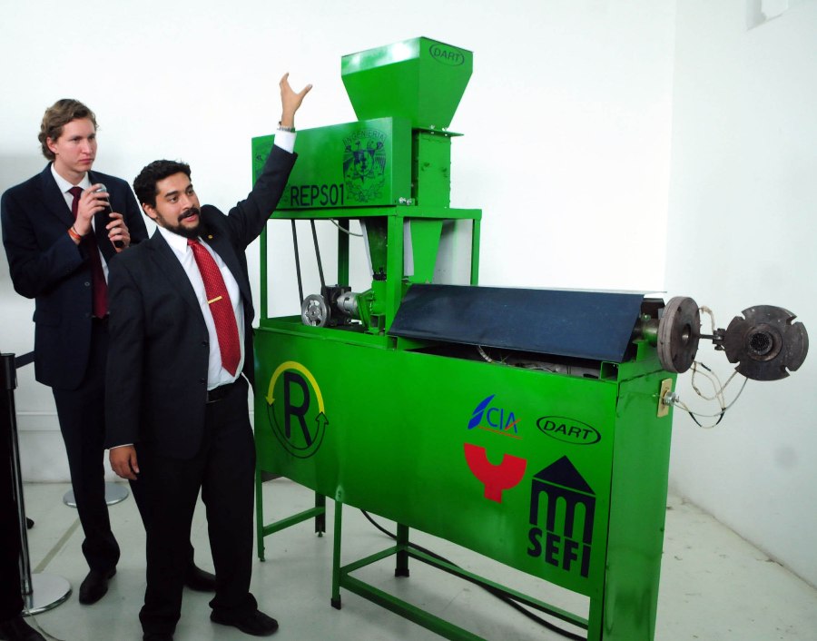 Ciudad honor Recurso Primera máquina mexicana de reciclaje de poliestireno expandido