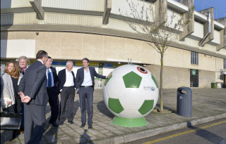 Los contenedores ‘balón’ llegan a Santander