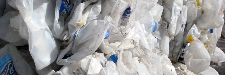 Los recicladores europeos de plásticos piden mejorar la recogida de envases de HDPE y PP
