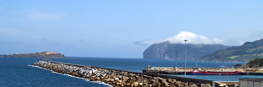 Reutilizan 11.000 toneladas de residuos industriales en la reconstrucción del puerto de Bermeo