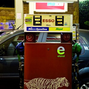 El etanol aumenta el rendimiento de motores de gasolina