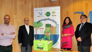 Presentación de la campaña "Málaga Recicla", que desarrollan Ecopilas, Unicaja y la Diputación provincial
