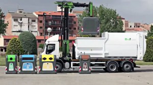 Nuevo equipo móvil para la recogida más eficiente de contenedores de residuos de carga superior