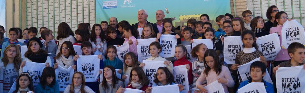 Comienza la campaña «Reciclamon y el planeta infinito»  en Valencia