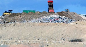 Ecologistas en Acción ha denunciado el deficiente tratamiento de residuos de la planta de Alicante
