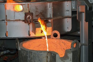 El polvo de acería es por volumen el mayor residuo sólido peligroso generado por la industria siderúrgica