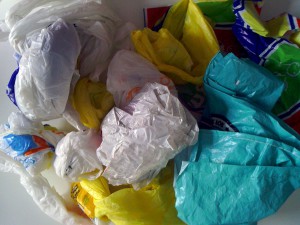 Francia prohibirá las bolsas de plástico a partir de enero de 2016