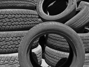 el mercado del reciclaje no puede absorber la generación de neumáticos usados