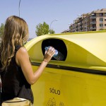 Los hogares españoles reciclaron 445.000 toneladas de plástico en 2015