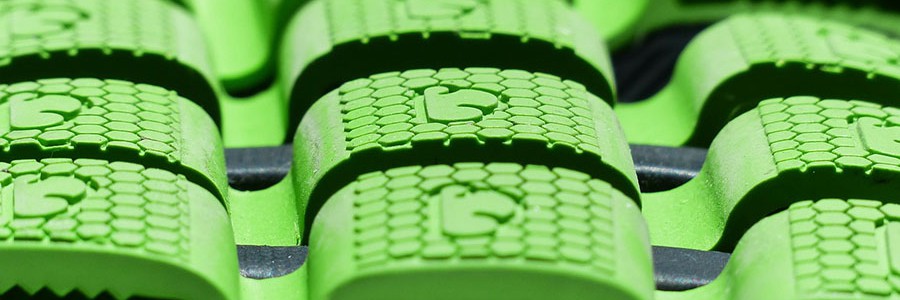 Obtienen suelas para zapatos con material reciclado