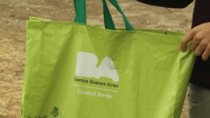 Entra en vigor la prohibición de bolsas de plástico en los supermercados de Buenos Aires