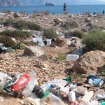 A menos bolsas de plástico, menos residuos en las playas