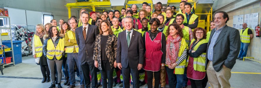 El lehendakari visita la planta de tratamiento de residuos de Koopera por su 25 aniversario