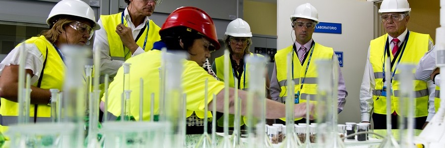 Visita institucional a la planta de reciclaje de Metallo en Berango en su 25 aniversario