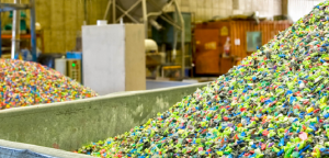 Una encuesta analiza el uso de plástico reciclado en la industria transformadora