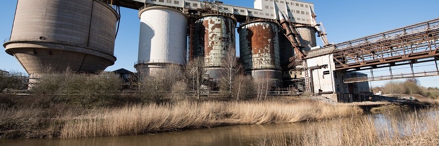 Actualizada la relación de actividades potencialmente contaminantes del suelo y los criterios para la declaración de suelos contaminados