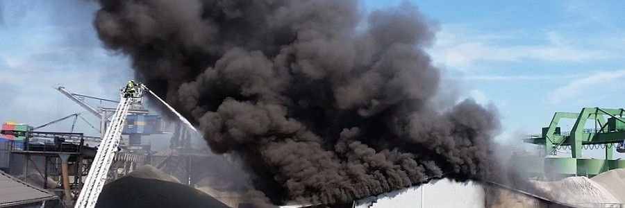 La Fiscalía de Medio Ambiente investiga los incendios en plantas de reciclaje