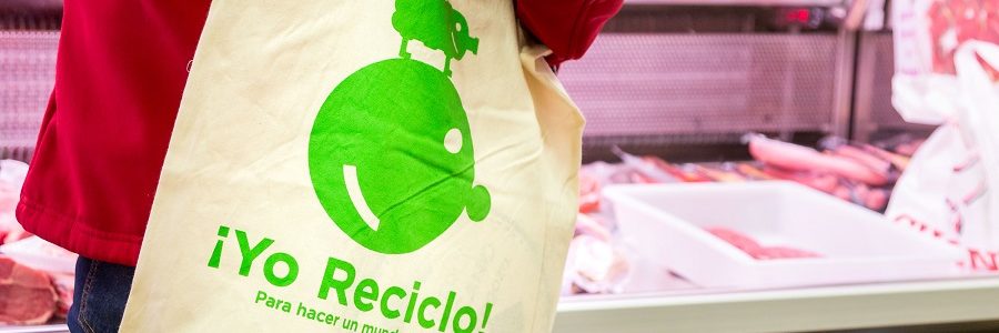 Los comercios de Zaragoza se implican en el reciclaje de residuos