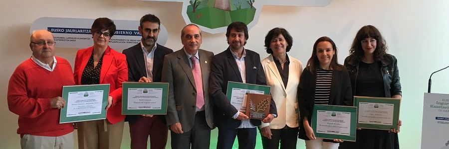 Alex Fernández Muerza gana el Premio de Periodismo Ambiental del País Vasco con un trabajo sobre economía circular