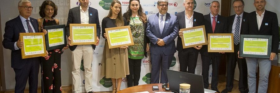 La Xunta premia a 14 empresas gallegas por su contribución al reciclaje de residuos electrónicos