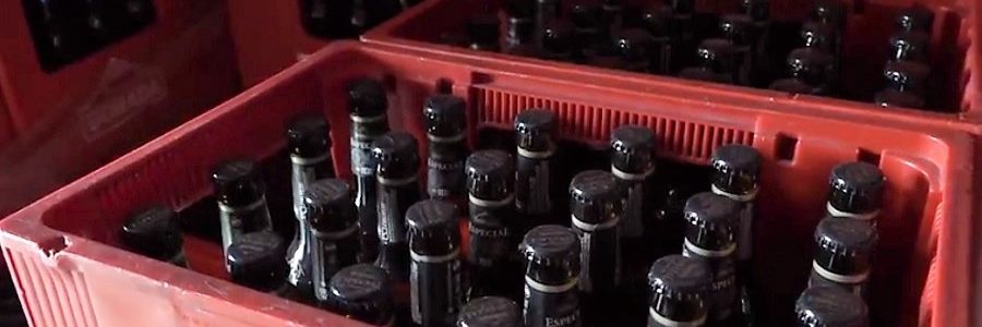 Compañía Cervecera sustituye las botellas de un solo uso por retornables en la isla de La Graciosa