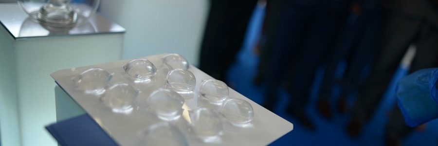 Un material de algas biodegradable y comestible para sustituir al plástico