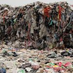 Más de 800.000 toneladas de residuos textiles terminan en los vertederos españoles