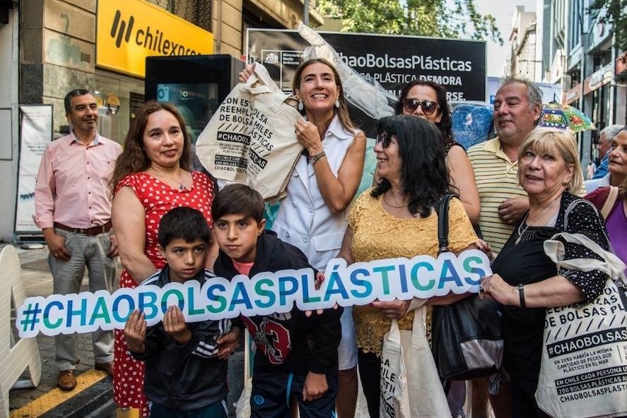 Qué países prohiben el uso de bolsas de plástico?