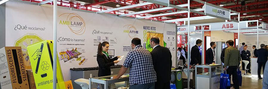 AMBILAMP y AMBIAFME expusieron en EFICAM las soluciones para el reciclaje de residuos de iluminación y material eléctrico