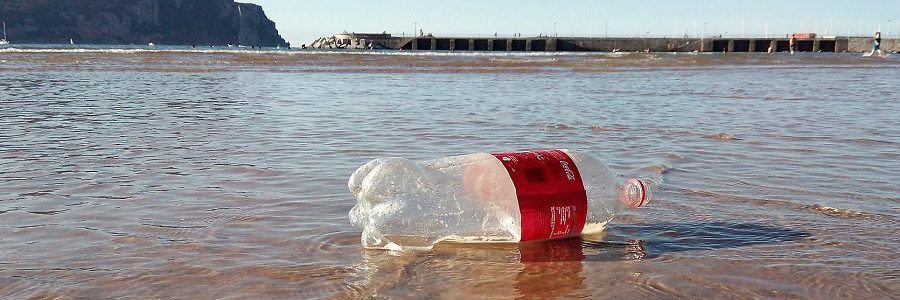 La tasa de reciclaje de envases plásticos en España es del 25%, según un informe de Greenpeace