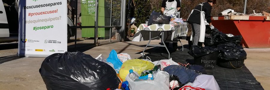 El 75% de los residuos depositados en los contenedores de resto del Vallès Occidental se podrían reciclar