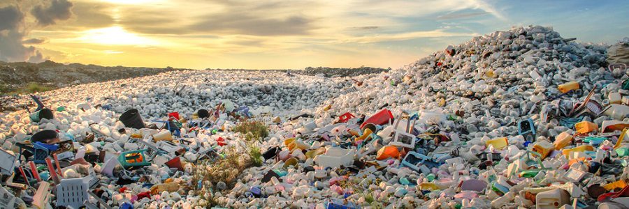 Los gobiernos acuerdan establecer restricciones a las exportaciones de residuos plásticos
