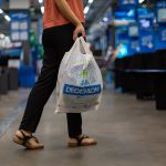 Decathlon también elimina las bolsas de plástico