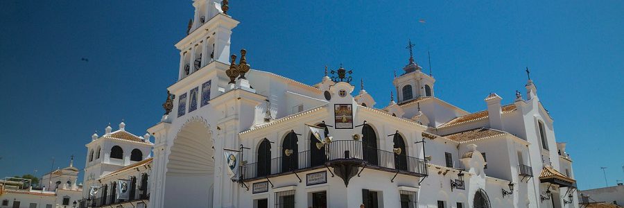 El rocío dejará este año 1.200 toneladas de residuos