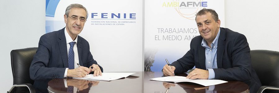 AMBILAMP y FENIE renuevan el convenio para fomentar el reciclaje de residuos eléctricos entre las empresas instaladoras