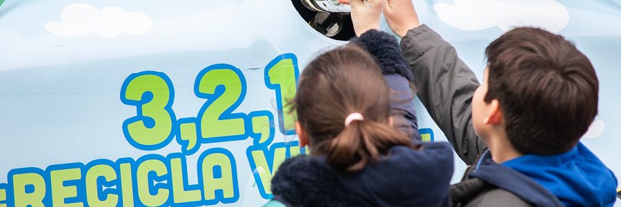 Guadalajara bate el récord mundial de recogida de botellas de vidrio en una hora