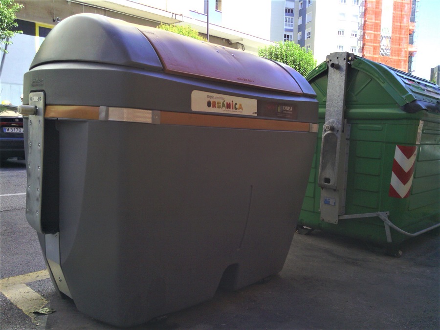 Experiencia pra mejorar la separación de residuos en Gijón